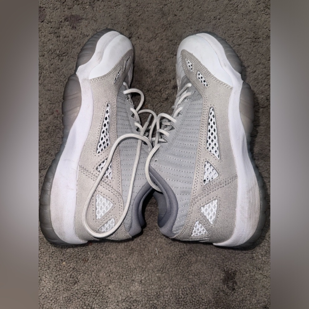 Men’s Jordan - Picture 2 of 6